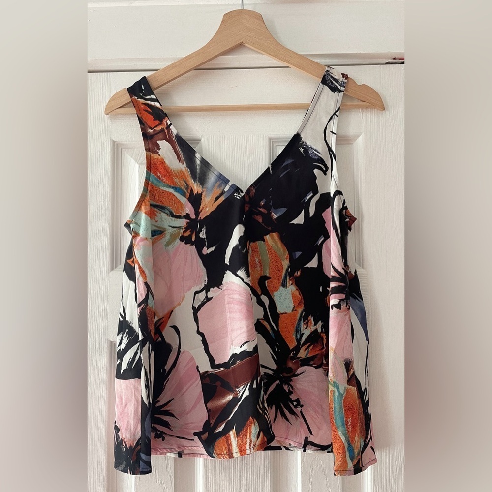 Krisa Revolve Floral Print Tank Size XS‎ NWOT